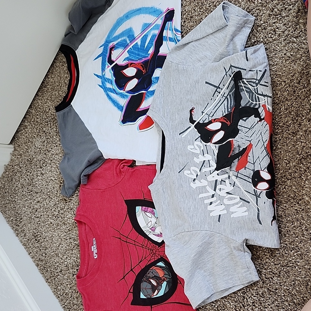 Boys spiderman miles morales shirts white gray and red size 7/8 black size 5